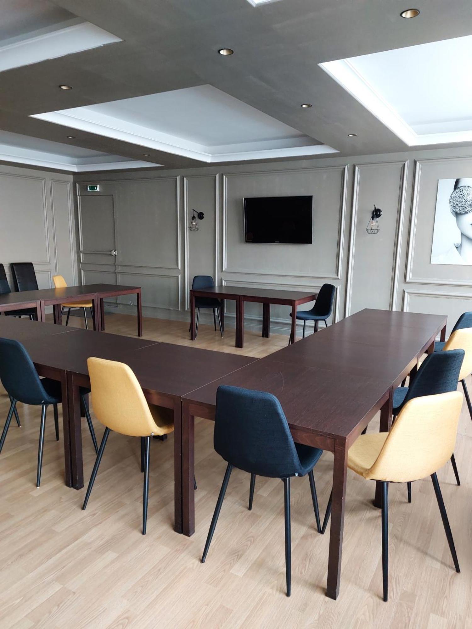 Cit'Hotel L'Europe - Cholet Gare Exteriér fotografie